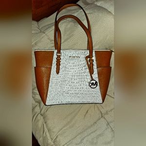 Michael Kors pocketbook